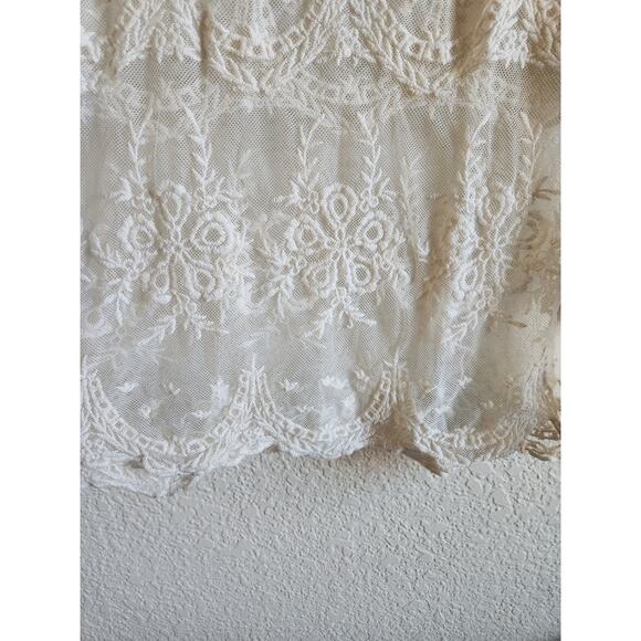 Reckless Angel Women's Lace Embroidered Boho Hippie Oversized Blouse-Medium - Picture 4 of 8